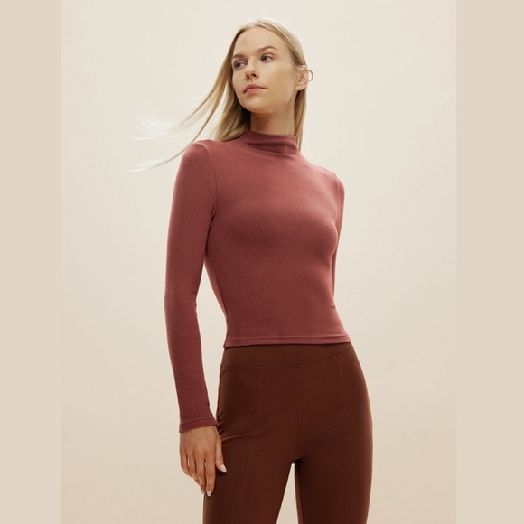 OGL Move Thermal Brushed Mock Neck Crop Top - Picture 2 of 5